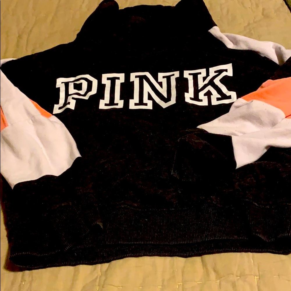 Pink Sweatshirt that have pants to match